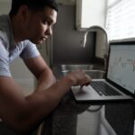 Online Trading 101: Your Ultimate Guide to Making Money from Home