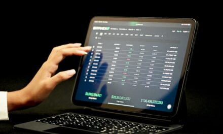 Staying Ahead of the Game: Strategies for Trading with Online Forex Brokers